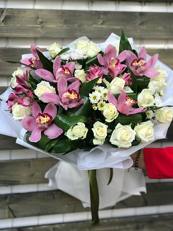 Букет цветов из: Розы и Хризантемы в Арзамасе
