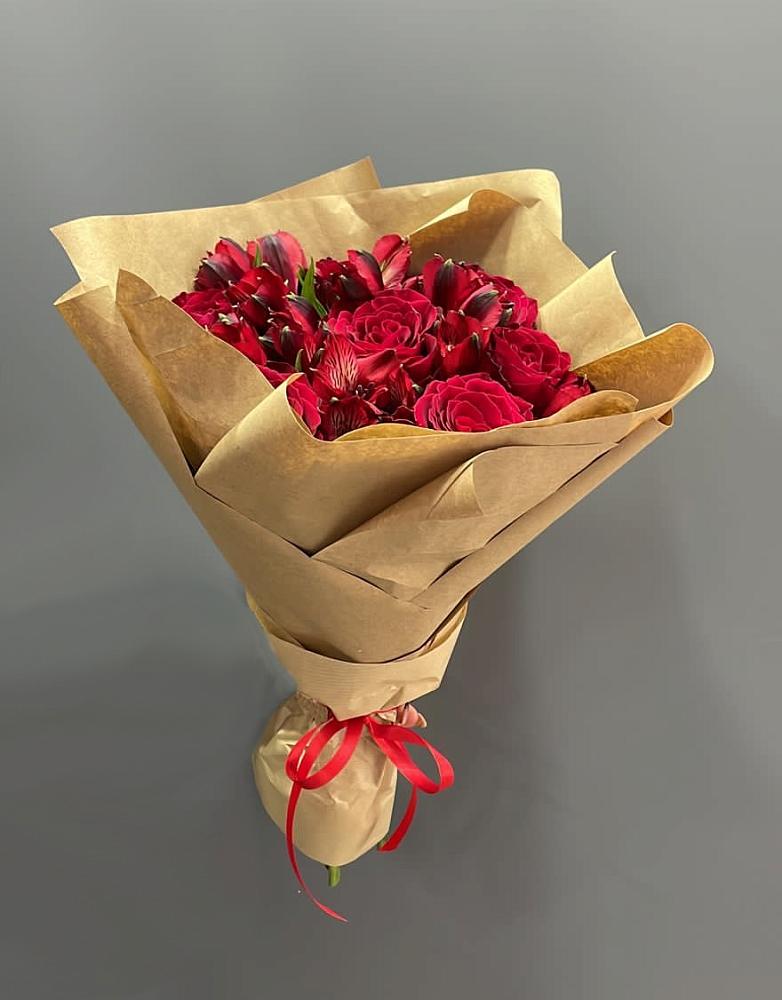 Букет цветов из: Альстромерии и Розы в Арзамасе