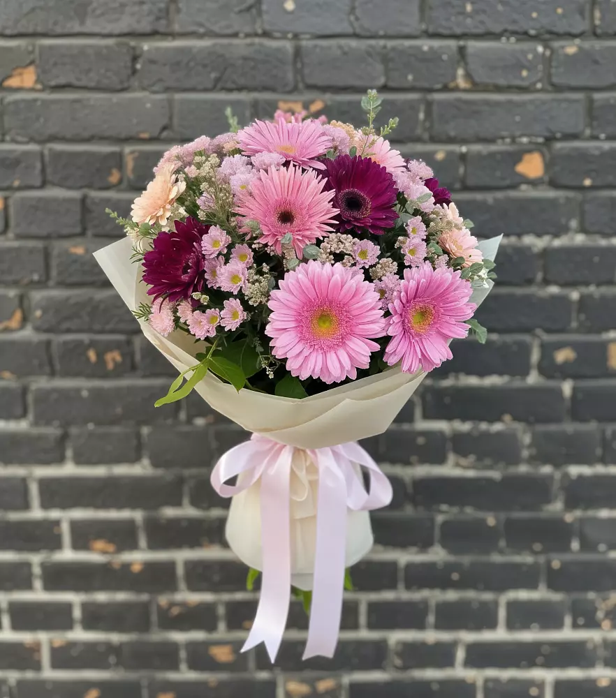 Букет цветов из: Герберы и Хризантемы в Арзамасе