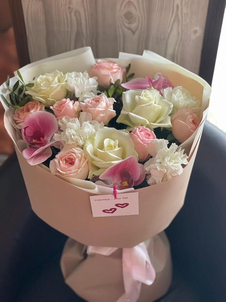 Букет цветов из: Орхидеи, Розы и Гвоздики в Арзамасе