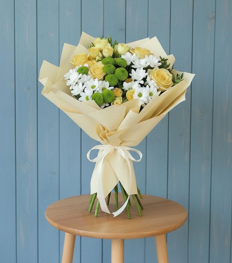 Букет цветов из: Хризантемы и Розы в Арзамасе