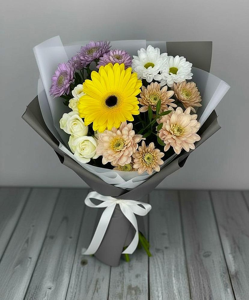 Букет цветов из: Розы, Герберы и Хризантемы в Арзамасе
