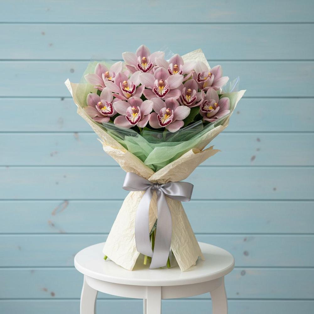 Букет цветов из: Орхидеи и Розы в Арзамасе