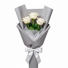 Букет 3 белые розы в Арзамасе