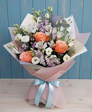 Букет цветов из:  Лизиантусы, Розы, Альстромерии и Гипсофила в Арзамасе