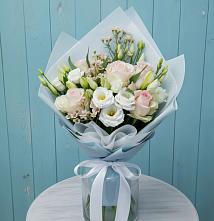 Букет цветов из:  Розы и Лизиантусы в Арзамасе