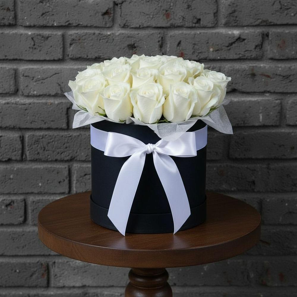 Цветочная композиция из Розы в шляпной коробке в Арзамасе