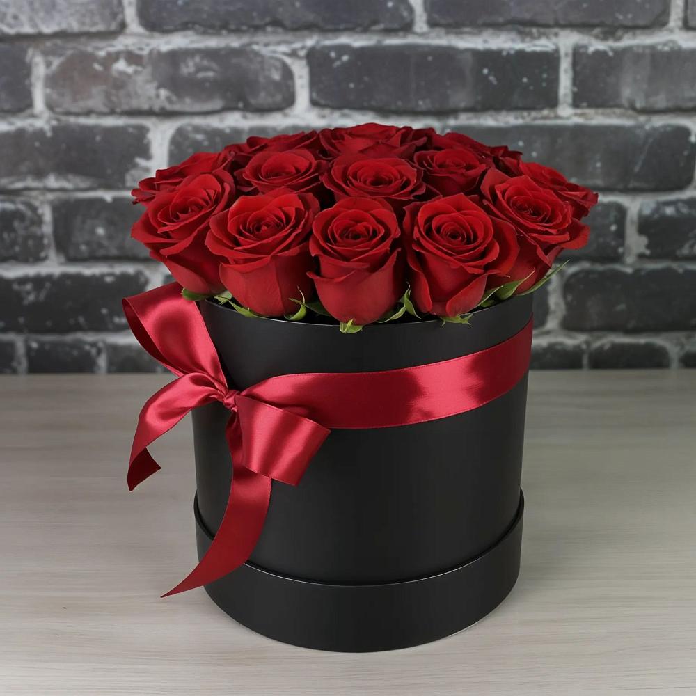 Цветочная композиция из Розы в шляпной коробке в Арзамасе