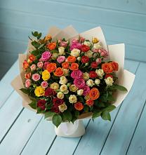 Букет Микс из разноцветных кустовых роз в Арзамасе