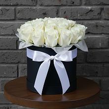 Цветочная композиция из Розы в шляпной коробке в Арзамасе